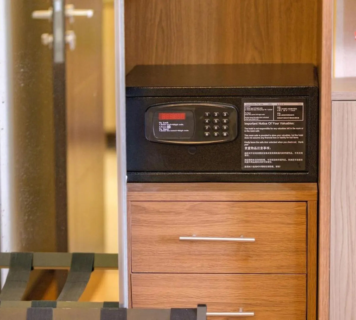 Ec Suites Modern 1Br Suite W Balcony In Pasay Манила 0*,  Филиппины