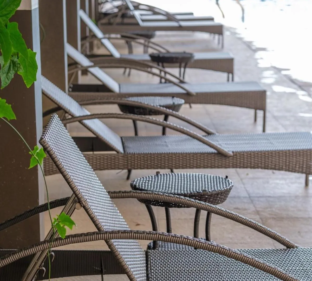 Апартаменты Ec Suites Modern 1Br Suite W Balcony In Pasay Манила Филиппины